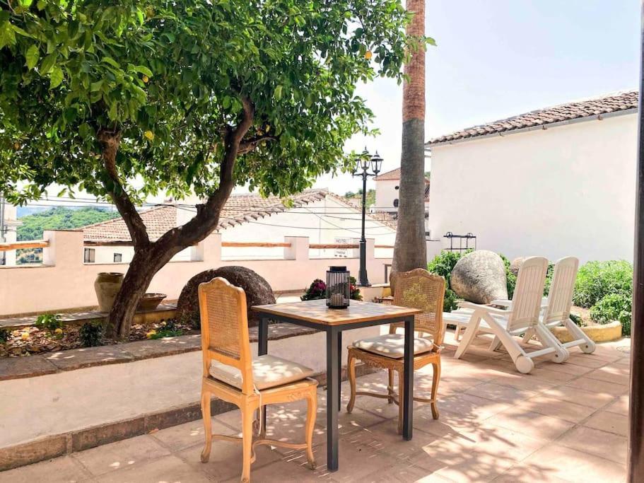 La Palmera. Casa Rural Con Piscina Privada. Benadalid Exteriér fotografie